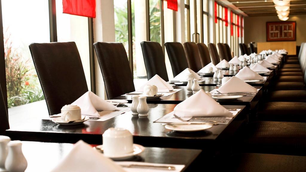 Ibom Hotel & Golf Resort Уйо Екстер'єр фото