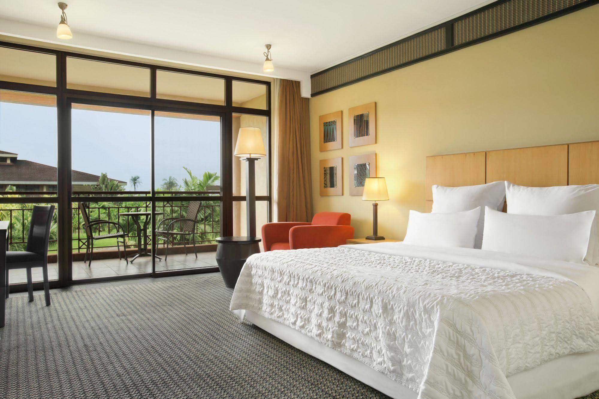 Ibom Hotel & Golf Resort Уйо Екстер'єр фото
