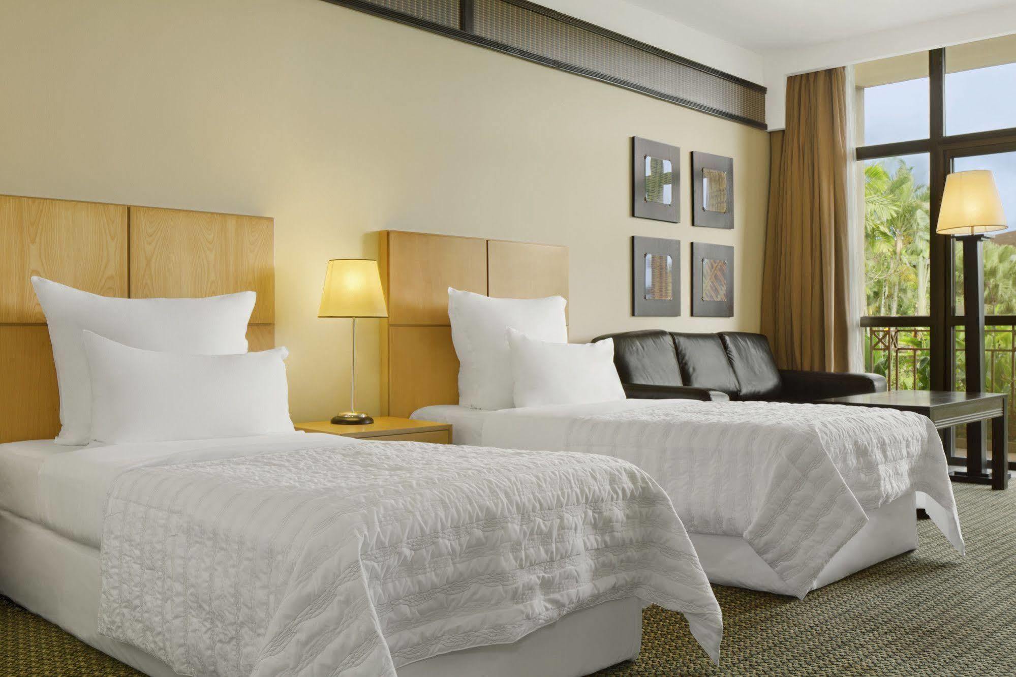 Ibom Hotel & Golf Resort Уйо Екстер'єр фото