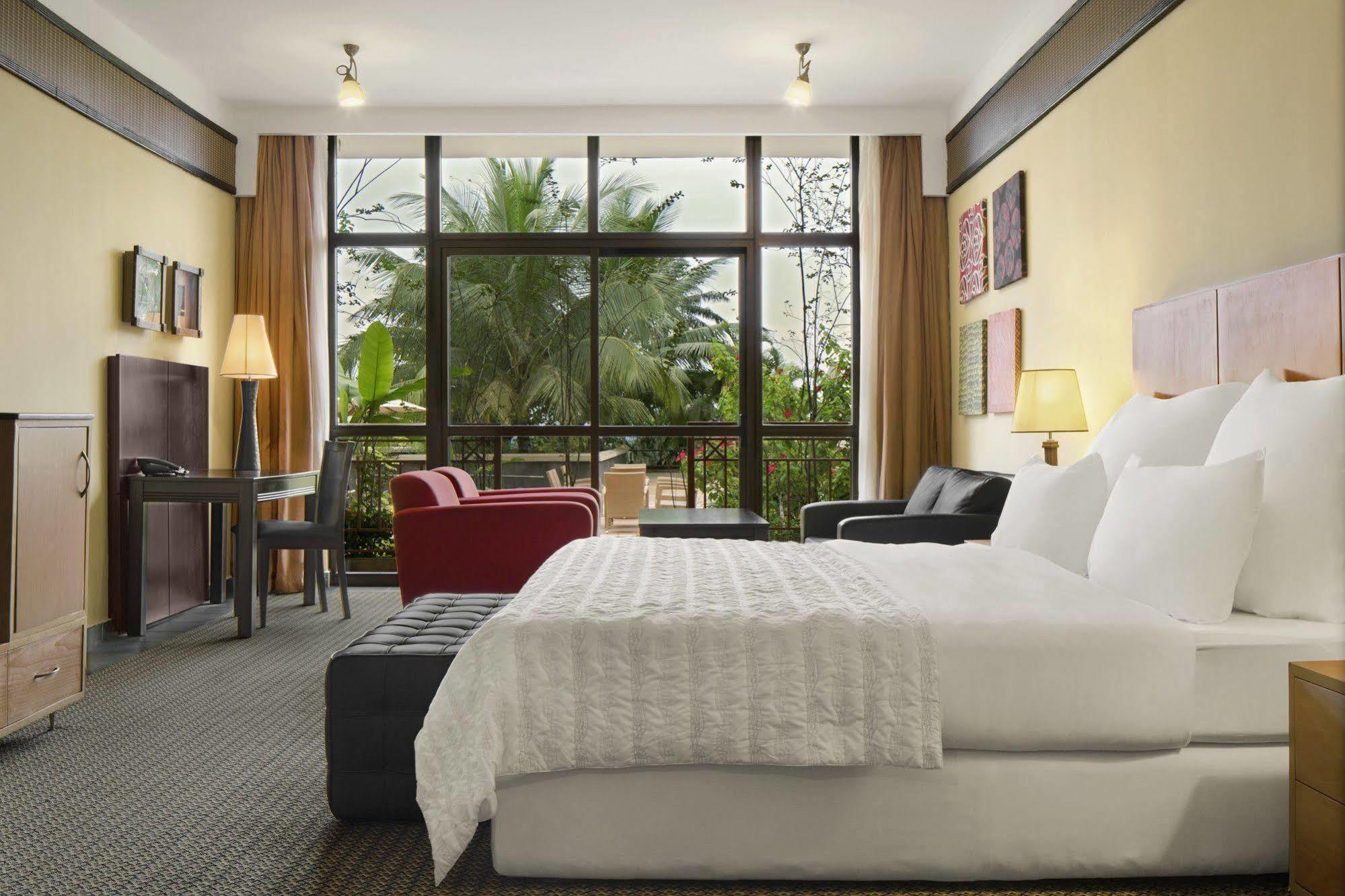 Ibom Hotel & Golf Resort Уйо Екстер'єр фото