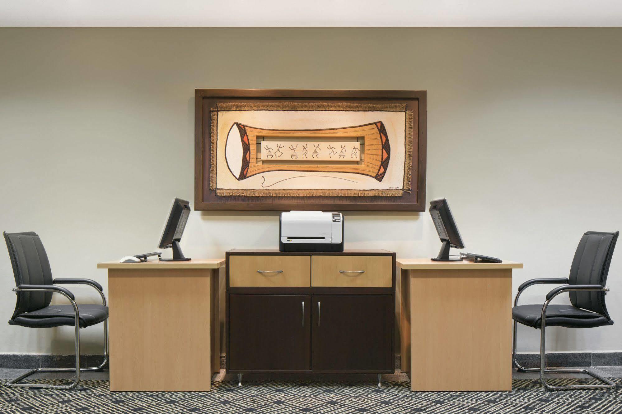 Ibom Hotel & Golf Resort Уйо Екстер'єр фото