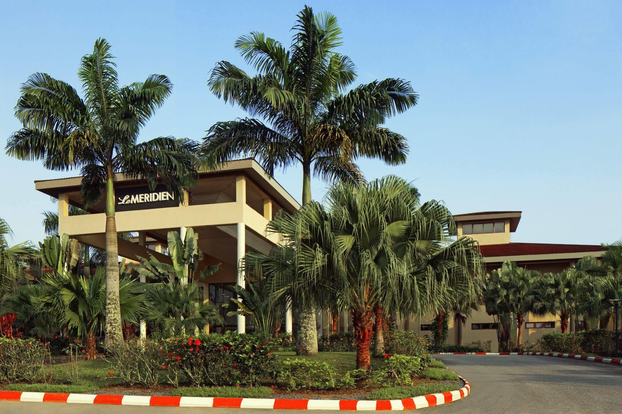 Ibom Hotel & Golf Resort Уйо Екстер'єр фото